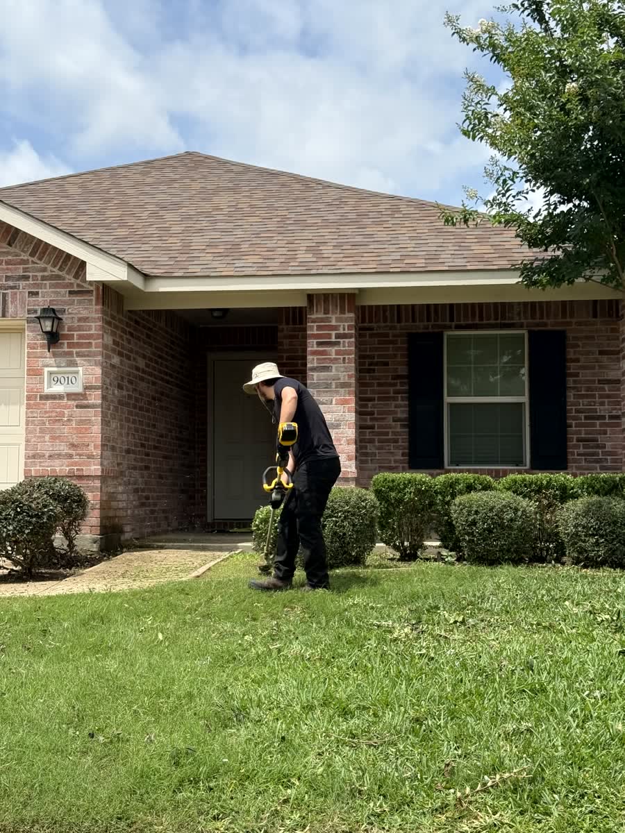 Victor Zertuche working at a property in Arlington, TX — owner of Zertuche Pro Solutions